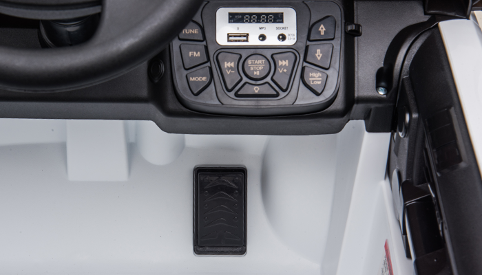 Kids Electric Ride On Land Rover Discovery 12v Single Seat - White - Image 32